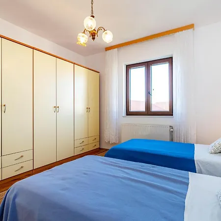 2 Bedroom Cozy In *