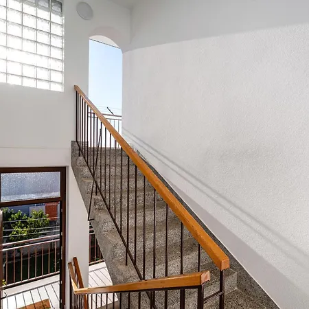 2 Bedroom Cozy In Zadar