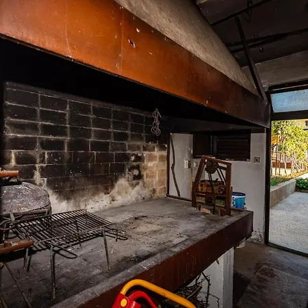 2 Bedroom Cozy In