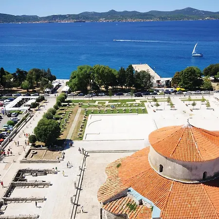 Apartment 2 Bedroom Cozy In Zadar