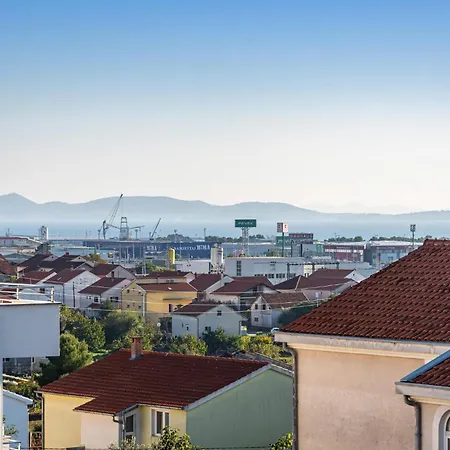 2 Bedroom Cozy In * Zadar